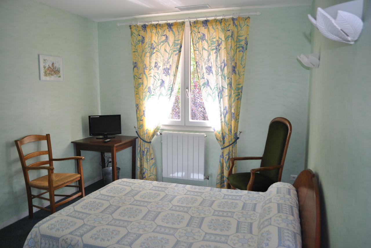 Hotel Auberge De La Nauze Sagelat 객실 사진